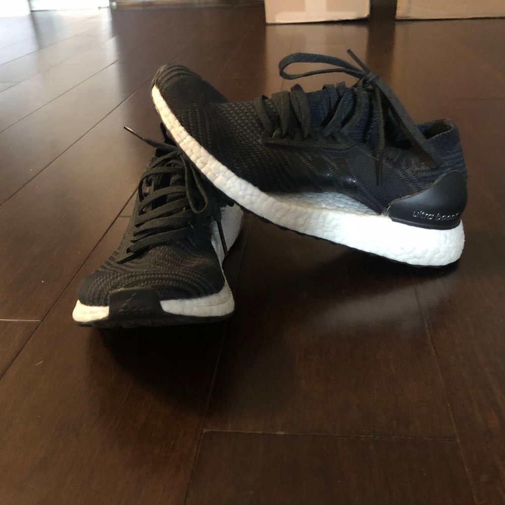 Adida Ultra Boost Sneakers